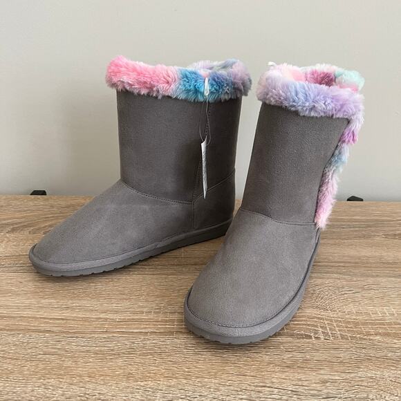 The Children's Place Faux Suede Faux Fur Pull On Boots Youth 6 Grey NWT - Picture 1 of 6